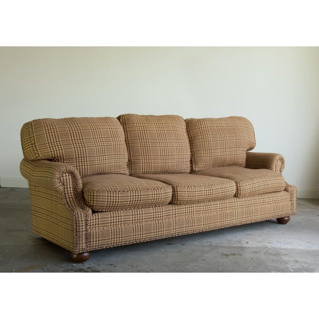 English Glen Plaid Houndstooth Ralph Lauren Fabric on Lexington Sofa, Early 21st Century For Sale - Image 3 of 6