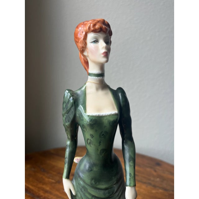 1970s 1970s Royal Doulton Lady Figurine a La Mode Hn 2544 For Sale - Image 5 of 7