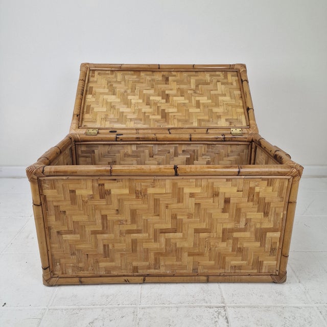 Mid-Century Modern Italian Woven Rattan and Bamboo Blanket Chest, 1970s For Sale - Image 14 of 18