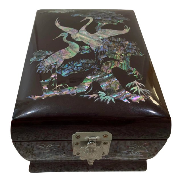 Late 20th Century Korean Black Lacquer Jewelry Box For Sale