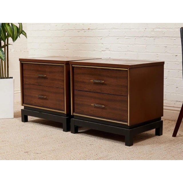 Mid 20th Century Asian Regency Vintage Nightstands For Sale - Image 5 of 12
