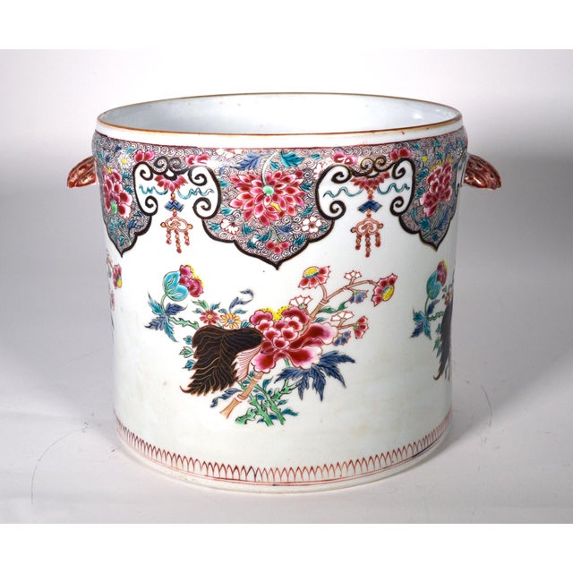 Chinese Export Porcelain Famille Rose Cachepot or Wine Cooler of Large Size For Sale - Image 11 of 14