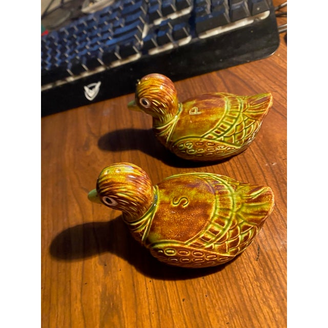 1970s Handmade Ceramic Duck Salt & Pepper Shakers – Signed Folk Art Studio Pottery For Sale - Image 4 of 8
