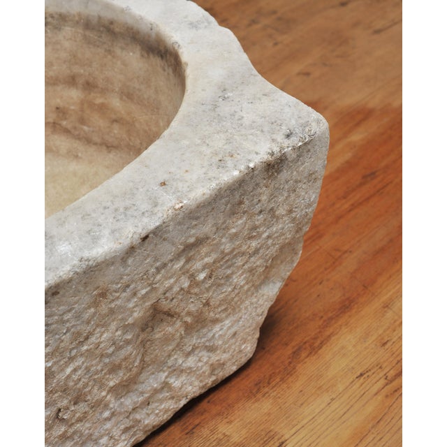Large 19th Century European Carved Carrara Marble Mortar Basin For Sale In Sacramento - Image 6 of 18