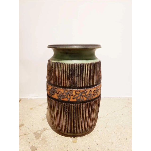 Andrew Bergloff (1929 - 2015) Signed Ceramic Vase For Sale - Image 4 of 7