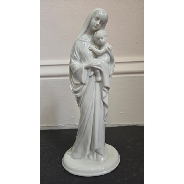 Traditional Mid-20th-Century Metzler & Ortloff German Porcelain Madonna and Child Figurine For Sale - Image 3 of 18