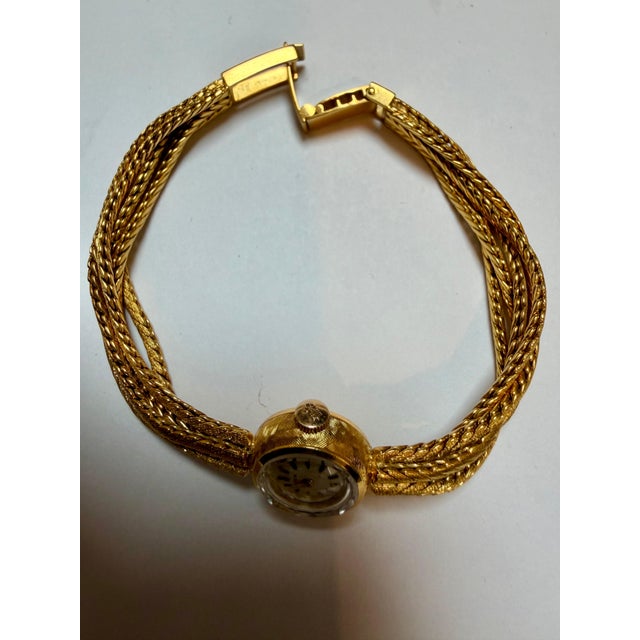 Corum. A lady's 18K gold Multiple Chain bracelet watch 38.5 Gm, 7.25 " Vintage For Sale In New York - Image 6 of 18