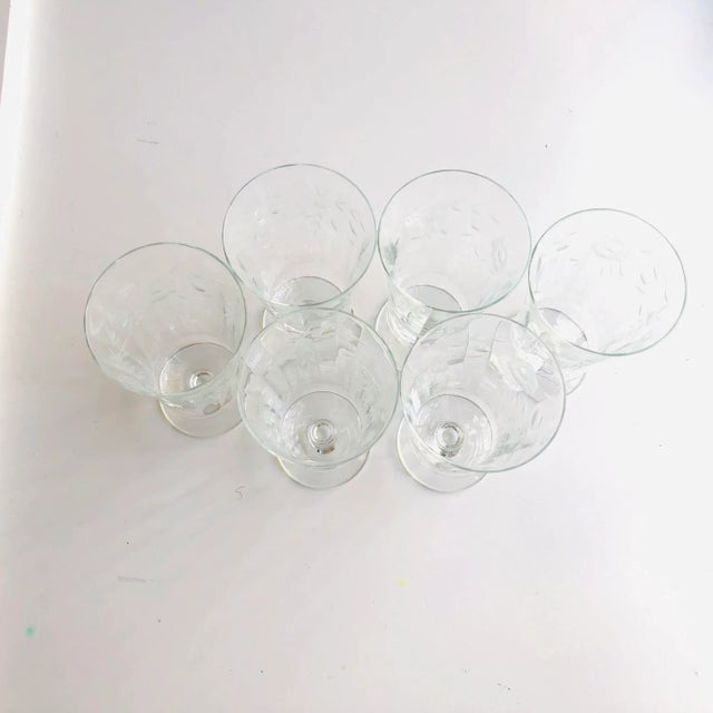 1960s Vintage Clear Floral Etched Juice Glasses S/6 For Sale - Image 5 of 6