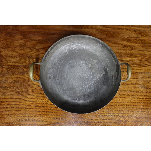Antique Copper Gratin / Sauté Pan With Brass Handles For Sale In Philadelphia - Image 6 of 14