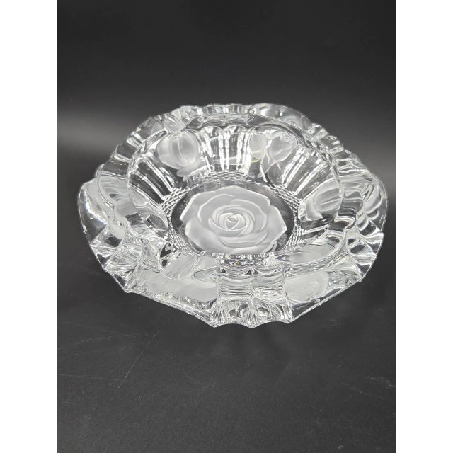Transparent Vintage Clear Glass Rose Etched Vanity Trinket Dish- Scalloped Edges For Sale - Image 8 of 18