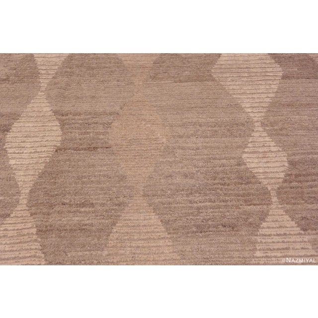 Textile Nazmiyal Collection Chic and Stylish Modern Brown Tones Area Rug For Sale - Image 7 of 8