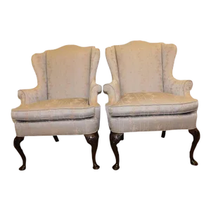 Mid 20th Century Pair of Hickory Chair Queen Anne Mahogany Wing Chairs in Silk Fabric