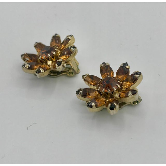 Hollywood Regency 1950s Signed Weiss Crystal Flower Clip Earrings - 2 Pieces For Sale - Image 3 of 4