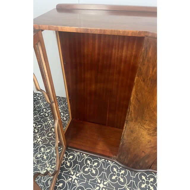 Vintage Art Deco Cocktail Cabinet in Walnut, 1930s For Sale - Image 6 of 18