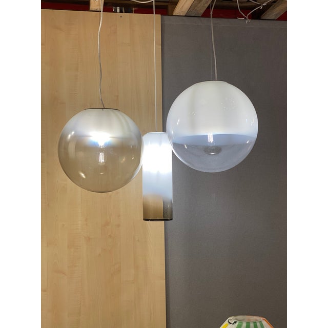 Contemporary Vanished White Sphere in Murano Glass Pendant Light For Sale - Image 6 of 12
