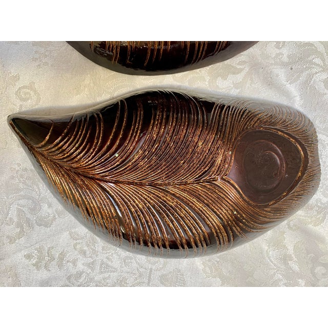 Green Pair Vintage 1960s Mid-Century Modern Reverse Painted Art Glass Peacock Feather Reverse Painted Bowls For Sale - Image 8 of 10