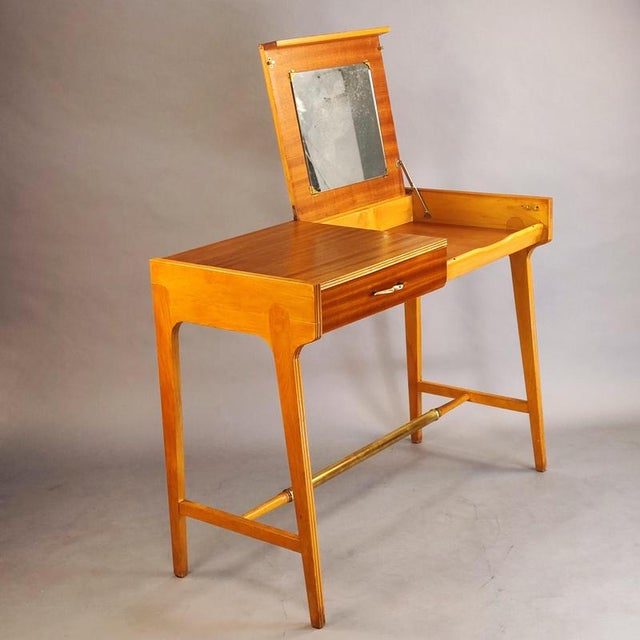 Writing desk or dressing table attributed to Gio Ponti for La Permanente del Mobile di Cantú, an Italian design from the...