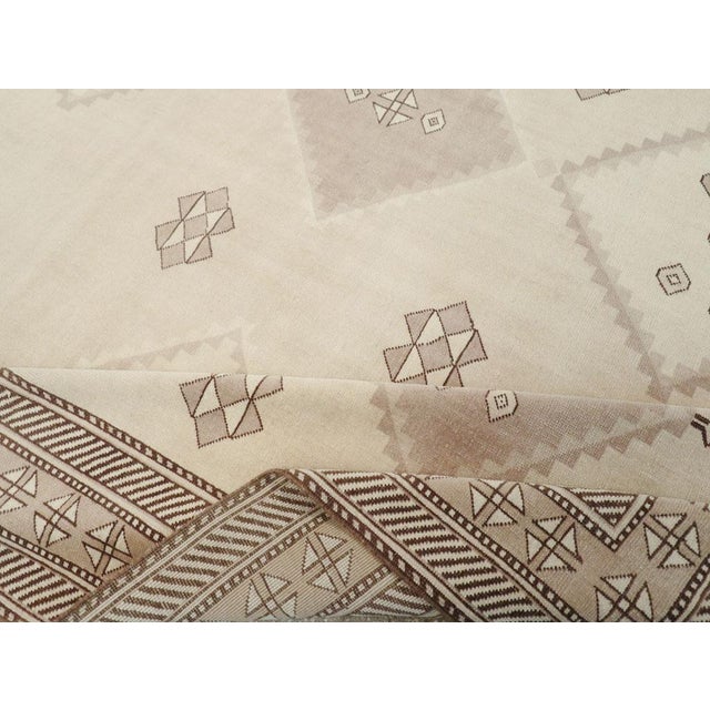 Galerie Shabab Collection Mid-20th Century Turkish Anatolian Room Size Carpet For Sale - Image 9 of 10