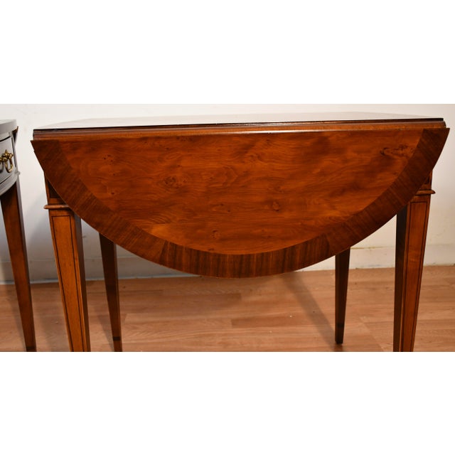 Wood 1950s English Hepplewhite Birdseye Maple Banded Walnut Pembroke Drop Leaf Tables For Sale - Image 7 of 18