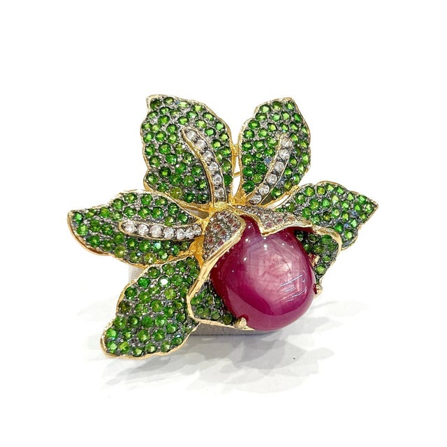 Bochic “Orient” Vintage Ruby & Multi Gem Brooch Set In 18 K Gold & Silver For Sale - Image 4 of 11