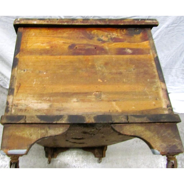 19th Century Early American Style Cedar Constructed Trunk Blanket Chest Castors For Sale - Image 14 of 16