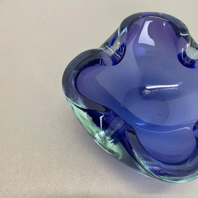 Glass Heavy Blue Murano Glass Shell Bowl or Ashtray, Italy, 1970s For Sale - Image 7 of 17
