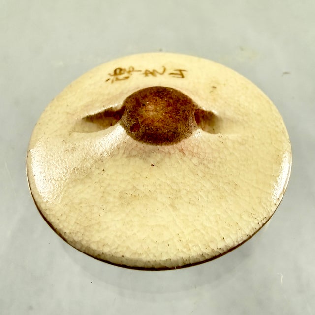 19th Century Satsuma Porcelain Pigeon Obi Button For Sale - Image 9 of 11