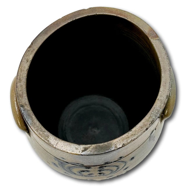 Rare Small 1 Gallon Size Ovoid Style Antique American Blue Decoated Stoneware Storage Crock - Circa Approx 1830 For Sale - Image 11 of 12