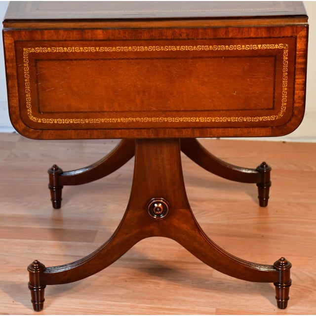 Wood 1920 Heritage Henredon Regency Mahogany & Leather Top Drop-Leaf Pembroke Table For Sale - Image 7 of 12