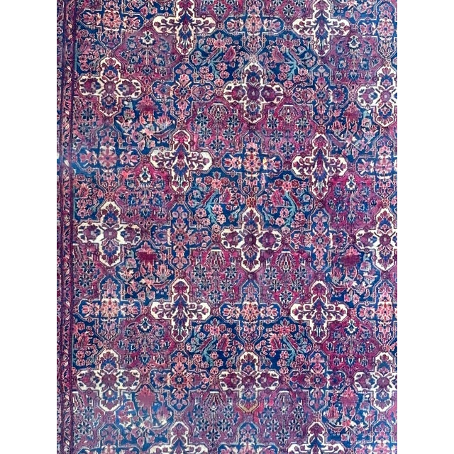 This i an Authentic genuine hand made antique Persian Sarouk -