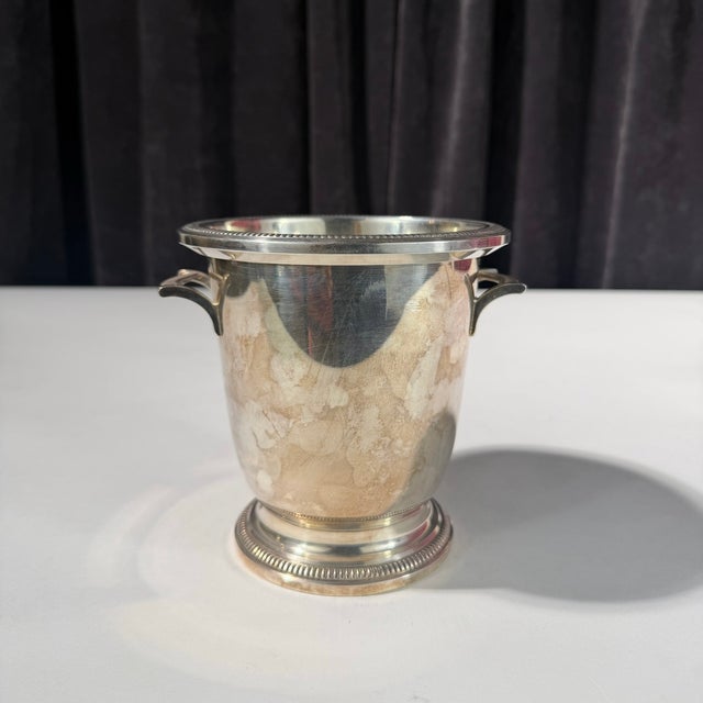 Art Deco Early 20th Century Saint-Médard Silver-Plated Ice Bucket With Ice Tongs For Sale - Image 3 of 9