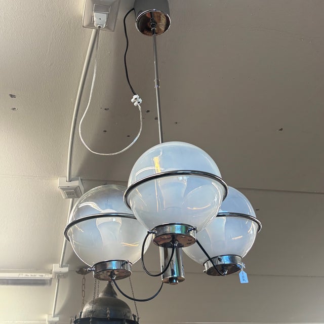 Glass Sarfatti Style Chandelier in the style of Gino Sarfatti for Arteluce, 1970s For Sale - Image 7 of 7