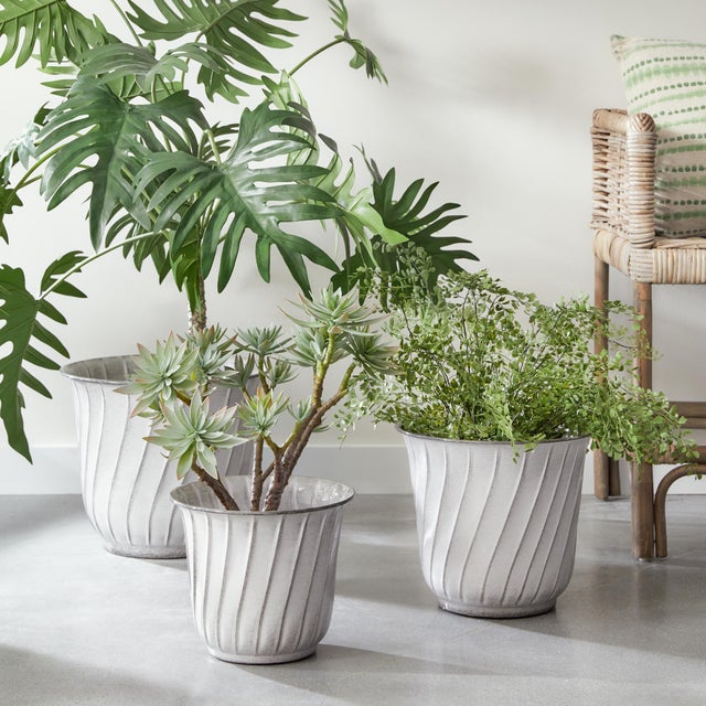 Contemporary Leilani Pots, Set Of 3 For Sale - Image 3 of 3