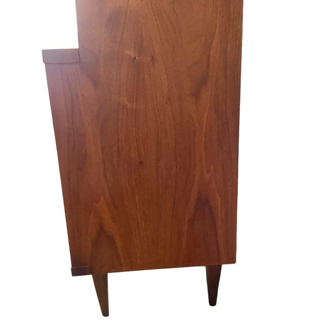 Vintage Mid-Century Modern Walnut Hutch Cabinet With Open Display Shelving For Sale - Image 10 of 18