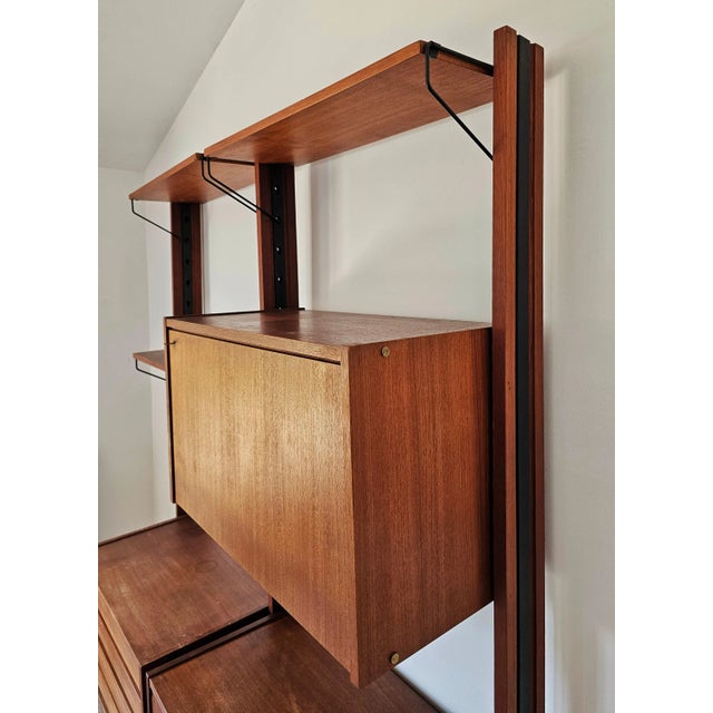 1960s Mid-Century Modern Modular Bookcase in Teak attributed to Selex Padova, 1960s For Sale - Image 5 of 12