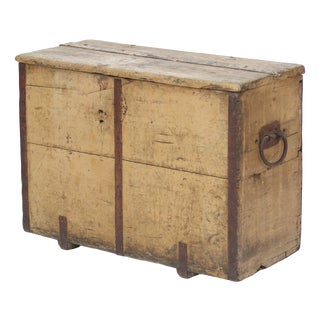 Antique Rustic Farmhouse Transport Chest For Sale