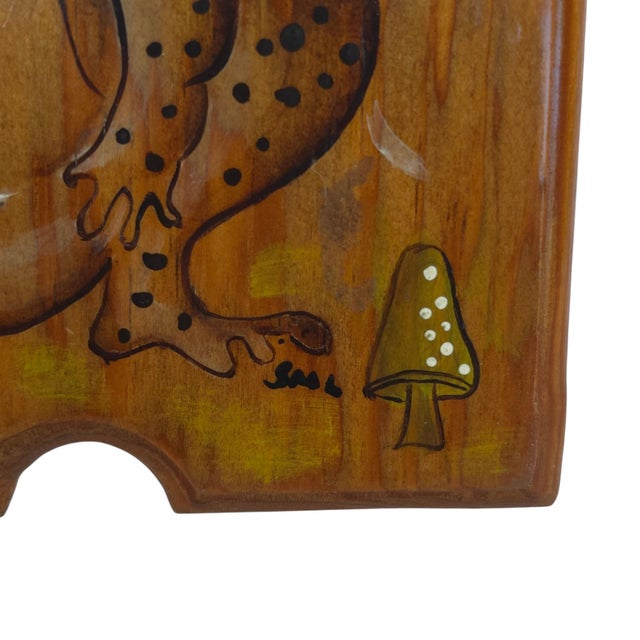 Vintage Wooden Frog Wall Plaque Note Holder Hand Painted Folk Art For Sale - Image 12 of 12