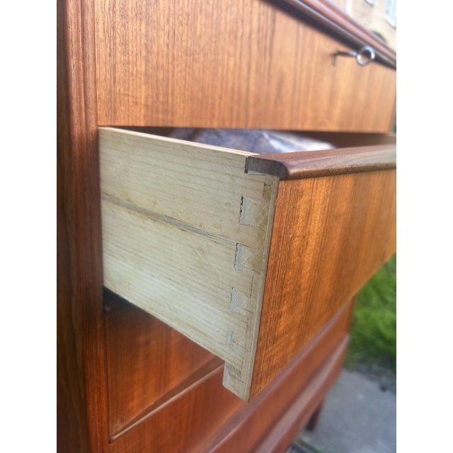 Mid-Century Teak Chest of Drawers, 1960 For Sale - Image 6 of 11