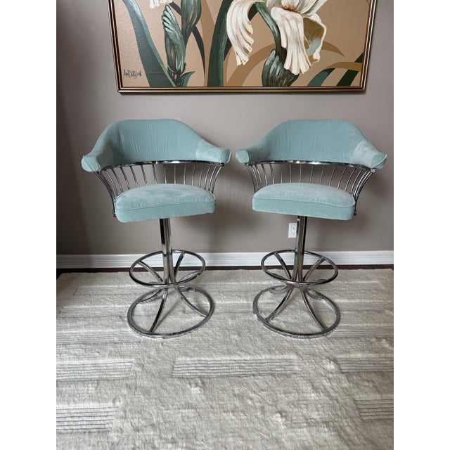 Mid-Century Modern Vintage 1970s Mid Century MCM Tulip Style Chrome Swivel Bar Stools For Sale - Image 3 of 12