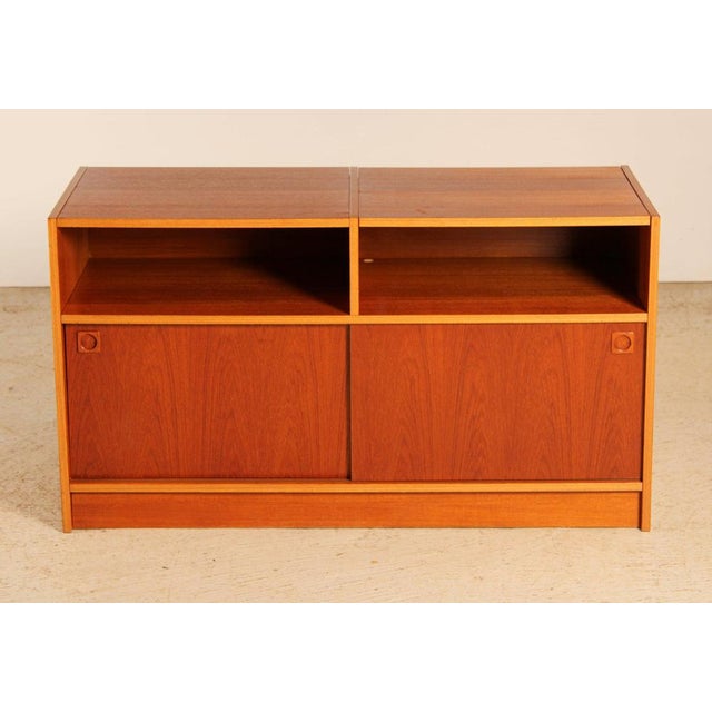 Mid-Century Modern Danish Vinyl Record Player Sideboard, 1970s For Sale - Image 12 of 12