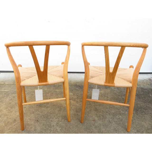 Danish Modern Hans Wegner Wishbone Chair Pair ~ Carl Hansen ~ Mid Century Accent or Dining For Sale - Image 13 of 18