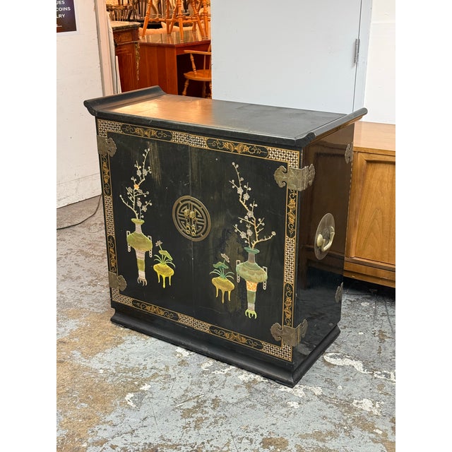 Chinoiserie Lacquered Chinoiserie Dry Bar, Vintage For Sale - Image 3 of 12