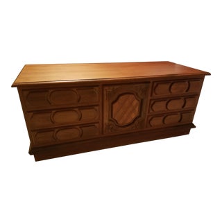 Vintage Trunk / Blanket Chest For Sale