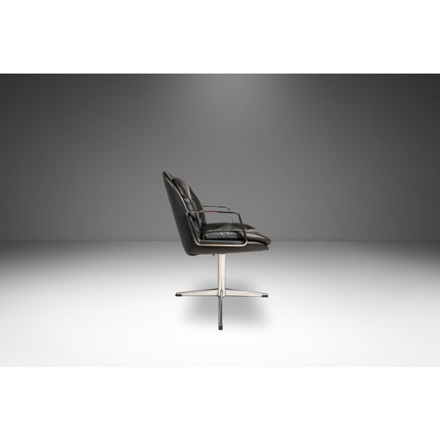 1960s Mid-Century Modern High-Stance Office Chair in Chrome and Vinyl After Charles Pollock, Usa, C. 1960's For Sale - Image 5 of 18