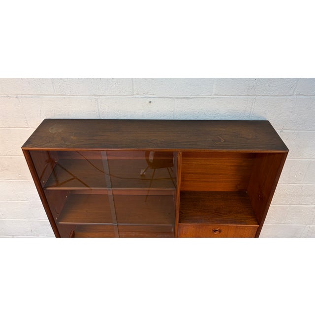 Mid 20th Century Modern Teak Hutch With Glass by Turnidge of London Ltd. For Sale In New York - Image 6 of 15