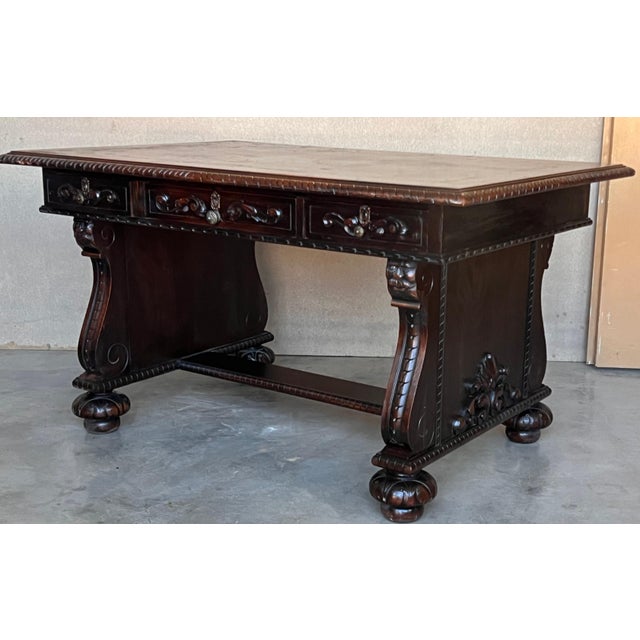Late 19th Century 19th Century French Renaissance Desk with Three drawers For Sale - Image 5 of 18