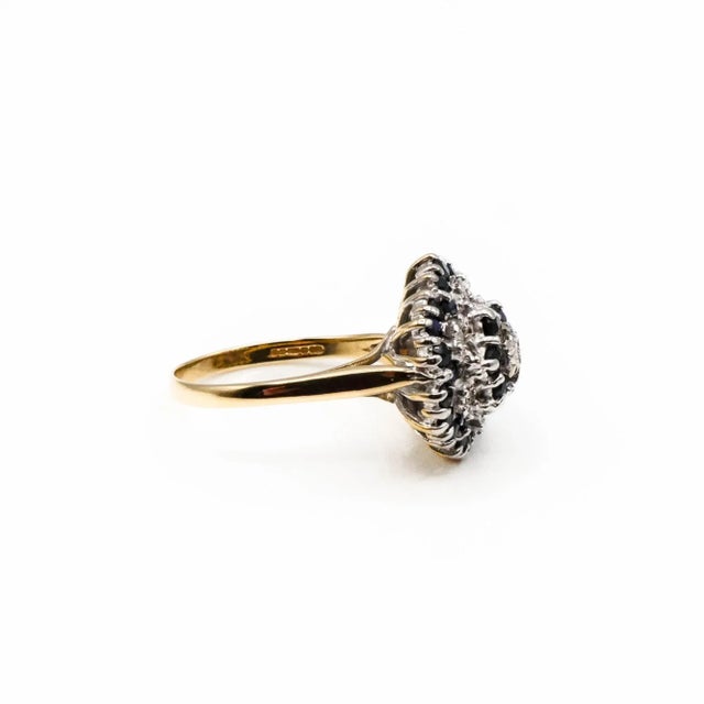 Modern Mid 20th Century Vintage Sapphire and Diamond Flower Cluster Gold Ring Size 8.5 Inches For Sale - Image 3 of 6