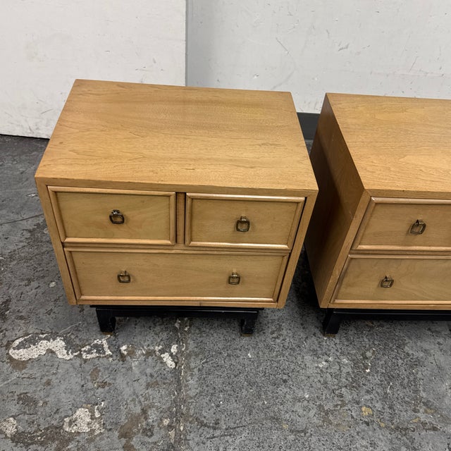 Mid 20th Century American of Martinsville Blonde Walnut Nightstands, Pair For Sale - Image 11 of 12