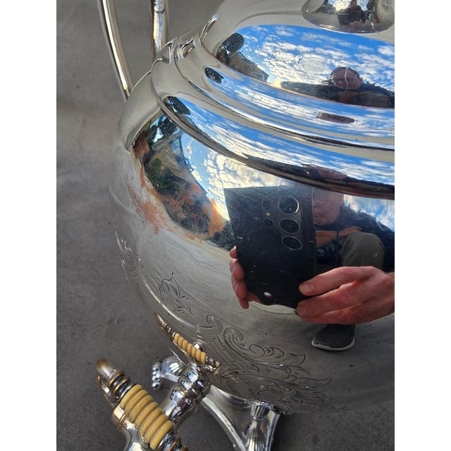 Silver Plated Tea or Coffee Urn For Sale In Los Angeles - Image 6 of 12