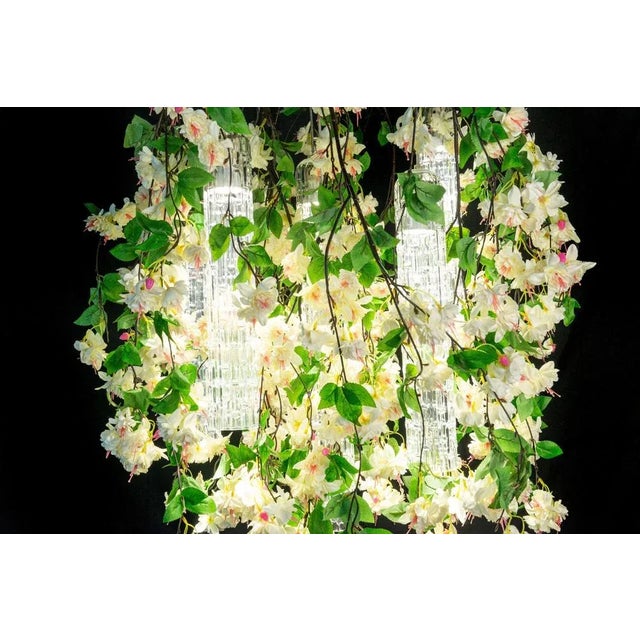 Not Yet Made - Made To Order Large Round Flower Power Fuchsia Cascade Chandelier in Pink-Cream Color from VGnewtrend, Italy For Sale - Image 5 of 8